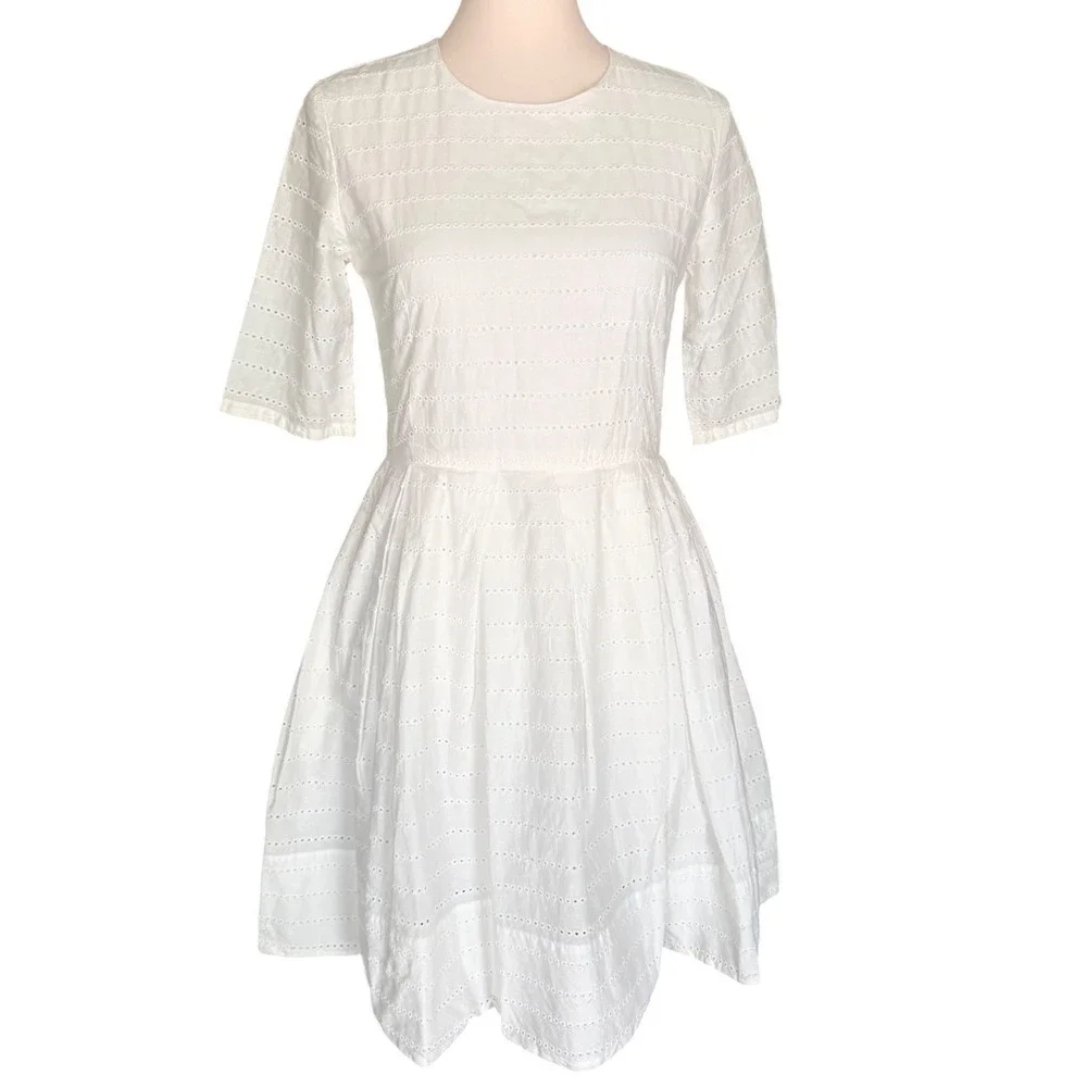 Gap White Cotton Eyelet Fit & Flare Dress with Pockets Size 2 cottagecore